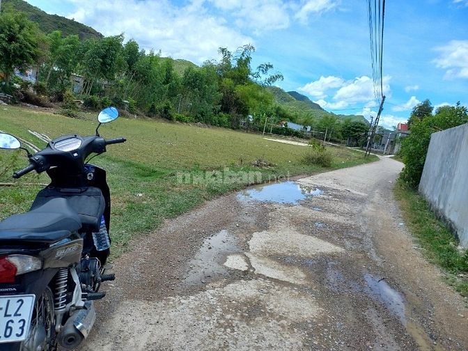 Bán lô đất cực đẹp 570Tr (DT:138mv) thôn QUI HỘI, PHƯỚC AN, TUY PHƯỚC