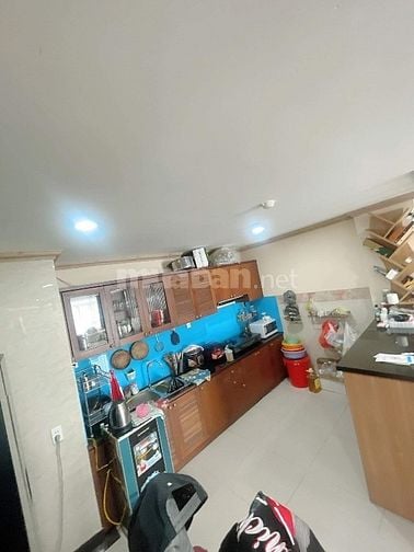 Bán căn Penthouse 230m 3 pn 4 toilét, Giai Việt P5Q8 