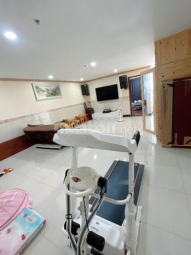 Bán căn Penthouse 230m 3 pn 4 toilét, Giai Việt P5Q8 