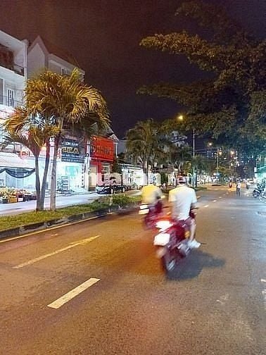 NHÀ MT ĐƯỜNG  PHÚ THUẬN 20M,NGANG NỞ HẬU 9M, PHÚ THUẬN,QUẬN 7