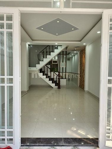  bán gấp nhà Đ.Nguyễn Cửu Đàm, 63m2 HXH,Giá 1,2 Tỷ, Shr