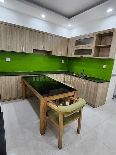  bán gấp nhà Đ.Nguyễn Cửu Đàm, 63m2 HXH,Giá 1,2 Tỷ, Shr