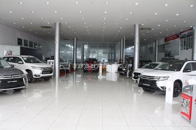 Cho thuê mặt bằng 1800m2 đường Võ Văn Kiệt Quận 5