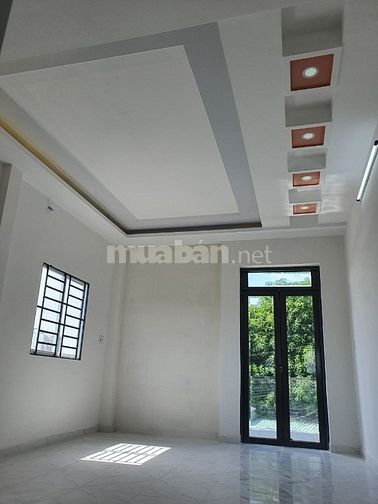 Bán nhà lầu đẹp hẻm xe hơi đường lê thị ngay SHR hoàn công 8*20m 4pn 