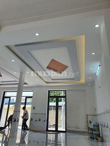 Bán nhà lầu đẹp hẻm xe hơi đường lê thị ngay SHR hoàn công 8*20m 4pn 