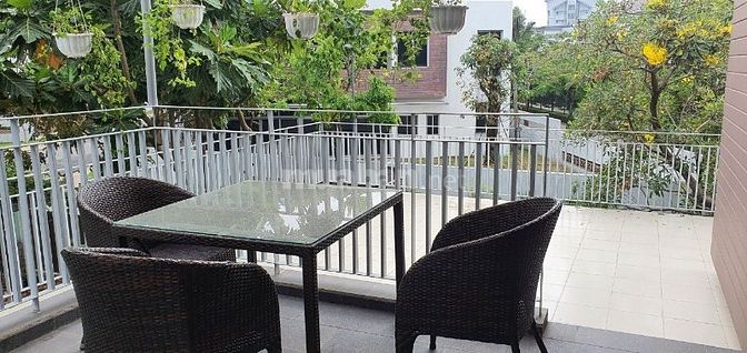 Bán Biệt Thự Riviera Cove sổ hồng riêng DT 590m2 giá 57.8 tỷ alo e Nhi