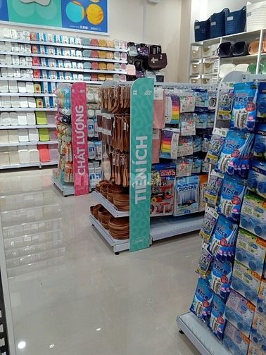 Cần tuyển vài người làm việc cho shop ở tphcm . phụ lấy hàng bỏ bịch 
