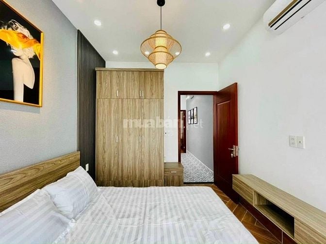 Kẹt tiền bán gấp nhà Phạm Văn Chí, Q6, Giá 1 ty590/33m2, sổ hồng riêng