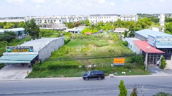 Cho thuê mặt bằng 1400m2 tại đường ĐT 835, xã Phước Lợi, huyện Bến Lức