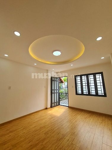 Bán nhà 467/35 Hòa Hảo, P.5, Quận 10, 4.5x14m, nở hậu, nhà 5 tấm mới!