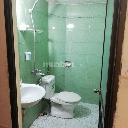 Cho thuê phòng 20m² đủ đồ 15 ngõ 37 Tây Kết HBT - HN