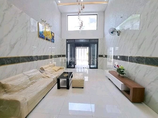 Cô Út bán nhà Hoàng Bật Đạt P15 Tân Bình giá 3tỷ200tr DT 56m2. Sổ sẵn