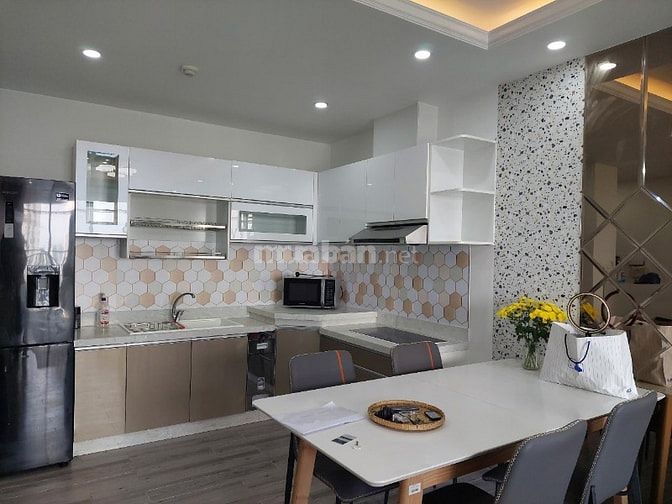 Cho thuê chung cư Sunrise City View, 76m2, 2PN 2WC, giá 17 triệu