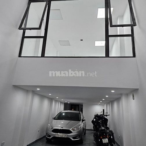 Chính chủ cho thuê cả toà nhà, phân lô khu Chùa Láng, Đống Đa, DT 61m2
