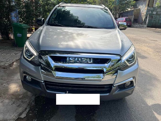 ISUZU MUX 1.9 mt máy dầu đời 2019