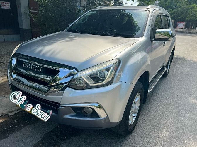 ISUZU MUX 1.9 mt máy dầu đời 2019