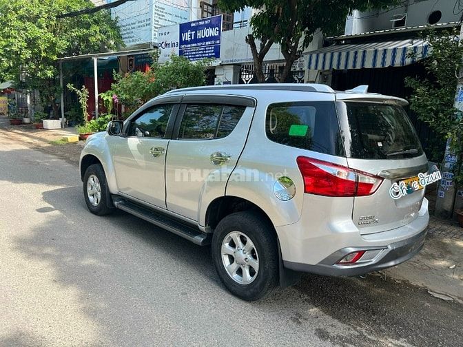 ISUZU MUX 1.9 mt máy dầu đời 2019