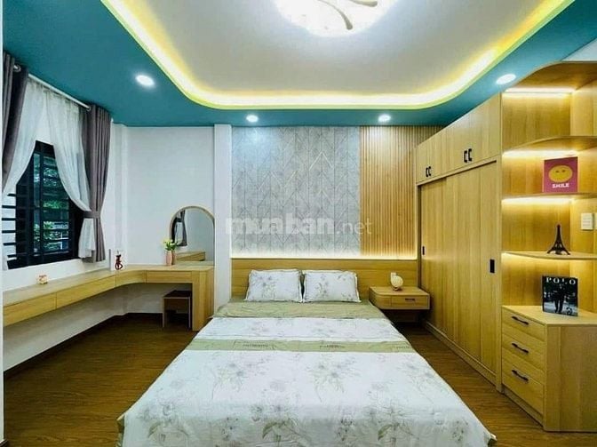 Bán nhà gần BV Từ Dũ, chỉ 4,2 tỷ. Cống Quỳnh, Nguyễn Cư Trinh, Quận 1