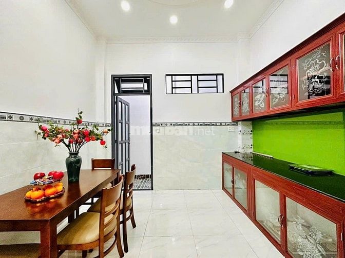 Bán Gấp Nhà 61m2 Đ. Chợ Lớn Q6 gần Chung Cư Bình Phú 1 - Giá 930 Triệu