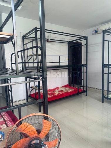 KTX mới 100% Sinh viên NỮ 1.6 và 1.8 trd cách đại học Kinh tế UEH 200m