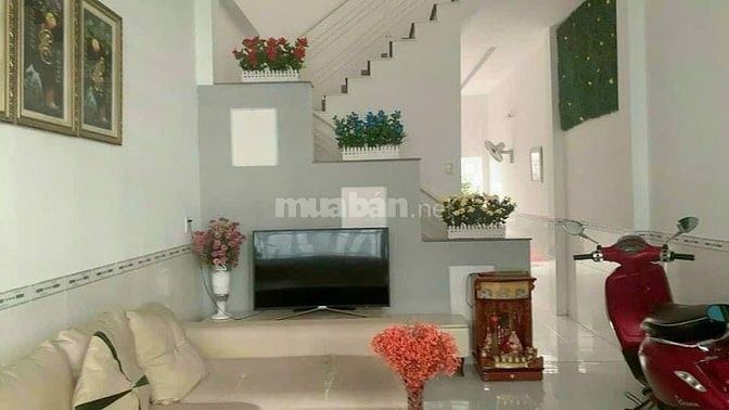 Sang 2ty760 căn hẻm 4m Nguyễn Thanh Tuyền 37,4m2, gần chợ Phạm Văn Hai