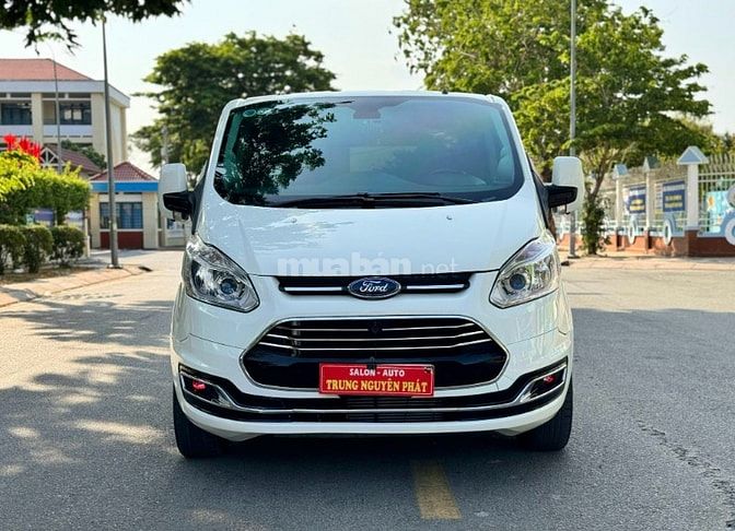 Ford Tourneo 2019 đưa trước 230tr nhận xe