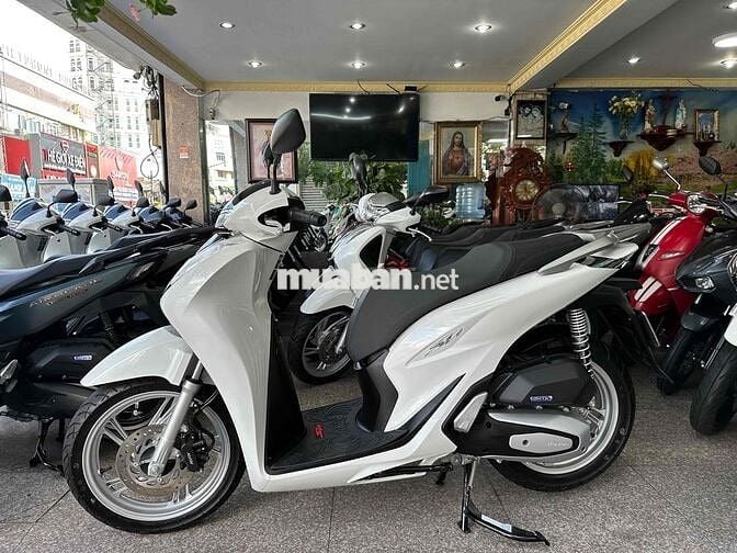 Honda SH 125i 2024 Trắng 1472 km BSTP Chính Chủ