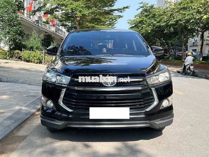 Toyota Innova 2019 2.0 Venturer, màu đen