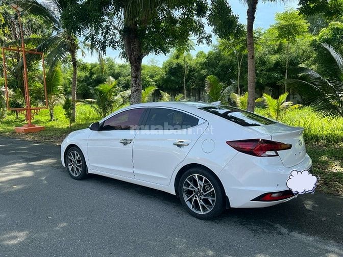 HYUNDAI ELANTRA 2.0 AT 2020 GIÁ TỐT