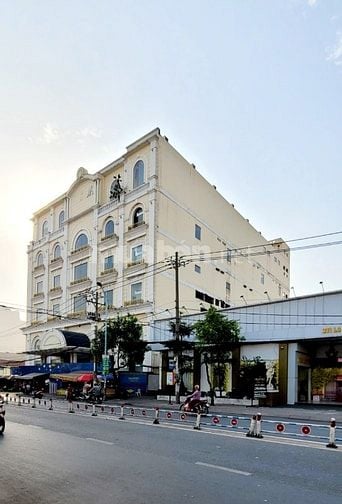 Tòa nhà 307-309 Lê Văn Quới, Bình Tân. DT 2056m2