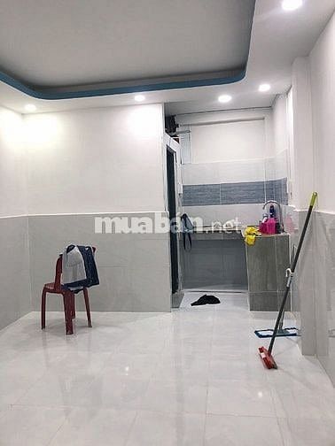 Bán nhà cách mặt tiền đường Đổ Quang Đẩu Quận 1 và Bùi Viện chỉ 3,5 tỷ