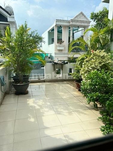 Bên hông THCS Nguyễn Huệ căn Nguyễn Khoái 32m2 bán rẻ 1,45 tỷ. SHR