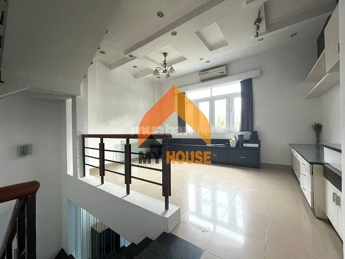 HẾT HỒN LUÔN - CĂN VILLA RẺ BẤT CHẤP MƯA BÃO SÀI GÒN NGAY TRẦN NÃO Q2