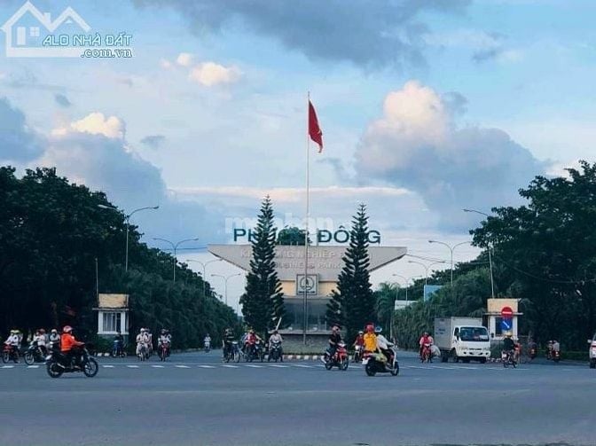 KẸT TIỀN BÁN ĐẤT MẶT TIỀN ĐƯỜNG HÙNG VƯƠNG CACH KCN PHƯỚC ĐÔNG 500M