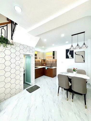 Thanh lý bán rẻ nhà Q.3 Lê Văn Sỹ giá 930/55m2, HXH/Shr bao thuế phí