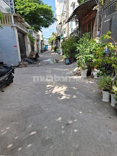 Bán nhà hẽm 6,5m giá rẻ nhất khu  an phú đông quận 12