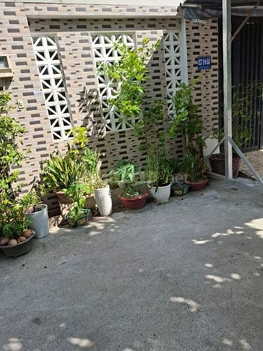 Bán nhà hẽm 6,5m giá rẻ nhất khu  an phú đông quận 12