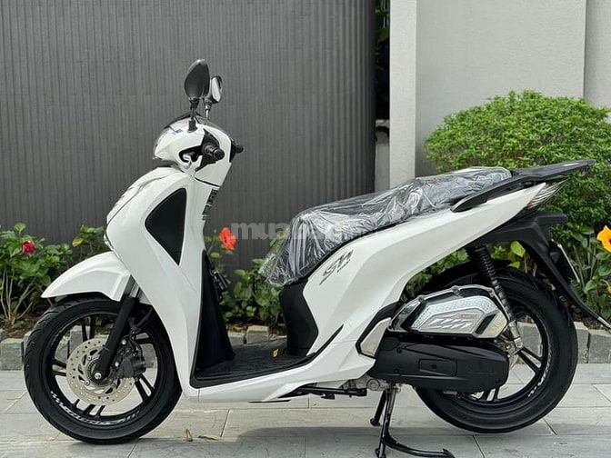 Honda Sh 150 abs 2019 mẫu củ, màu trắng còn mới - có hỗ trợ trả góp