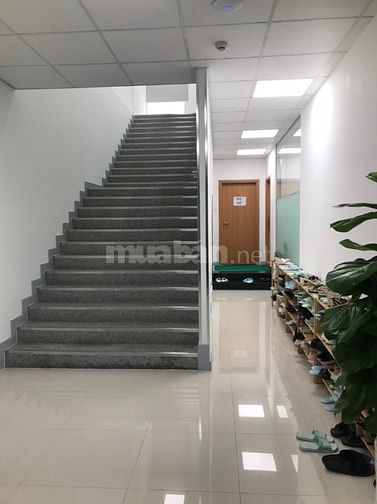 Cho thuê căn shophouse chung cư Carillon 1, trệt 347m2, lầu 375m2