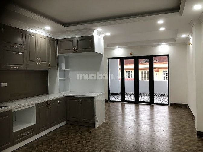 Nhà liền kề khu Ao Sào, 36m x 6 tầng, thang máy, oto vào nhà, 10,8 tỷ