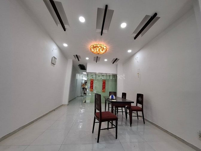 Mặt tiền Lý Thường Kiệt . 100m2 , 5 lầu ,9 PN , thang máy chỉ 28,5 tỷ