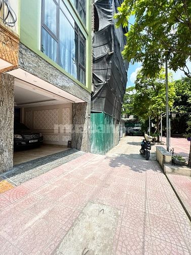  Ngõ 208 Giải Phóng 43m2*7 Tầng thang máy-ÔTô Kinh Doanh 13.5 Tỷ