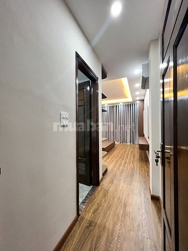  Ngõ 208 Giải Phóng 43m2*7 Tầng thang máy-ÔTô Kinh Doanh 13.5 Tỷ