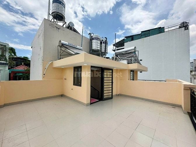 Nhà mới đường Nhiêu Tứ, Phú Nhuận. DT 4.5mx8m. 1 trệt 2 lầu ST