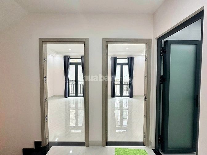 Nhà mới đường Nhiêu Tứ, Phú Nhuận. DT 4.5mx8m. 1 trệt 2 lầu ST