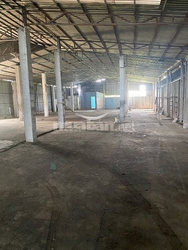 Chính chủ cho thuê mặt bằng sản xuất 2000m2 xã vĩnh ngọc