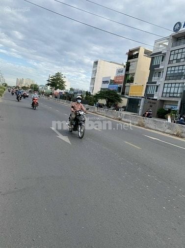 Bán nhanh lô góc 2 mặt tiền đường Liên Phường và đường D5A KDC Kiến Á