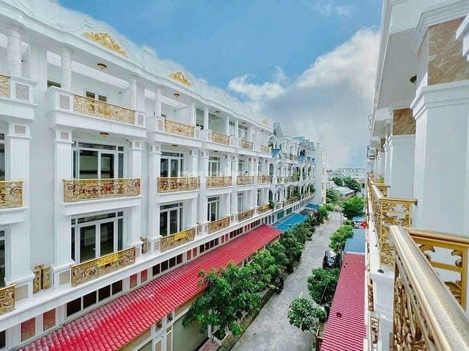 8 tỉ.  Giảm gần 1 tỉ  Bán Nhà 5 tầng hiệp bình Phước thủ Đức 