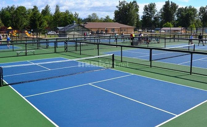 Thi công sân pickleball,sân câu lông, sân tennis, bóng rổ, bóng bang