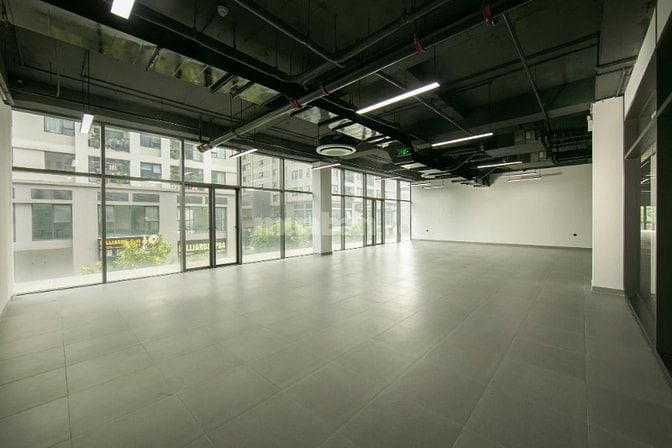 Chính chủ cho thuê mặt bằng tại 987 Tam Trinh, quận Hoàng Mai, 1.233m2